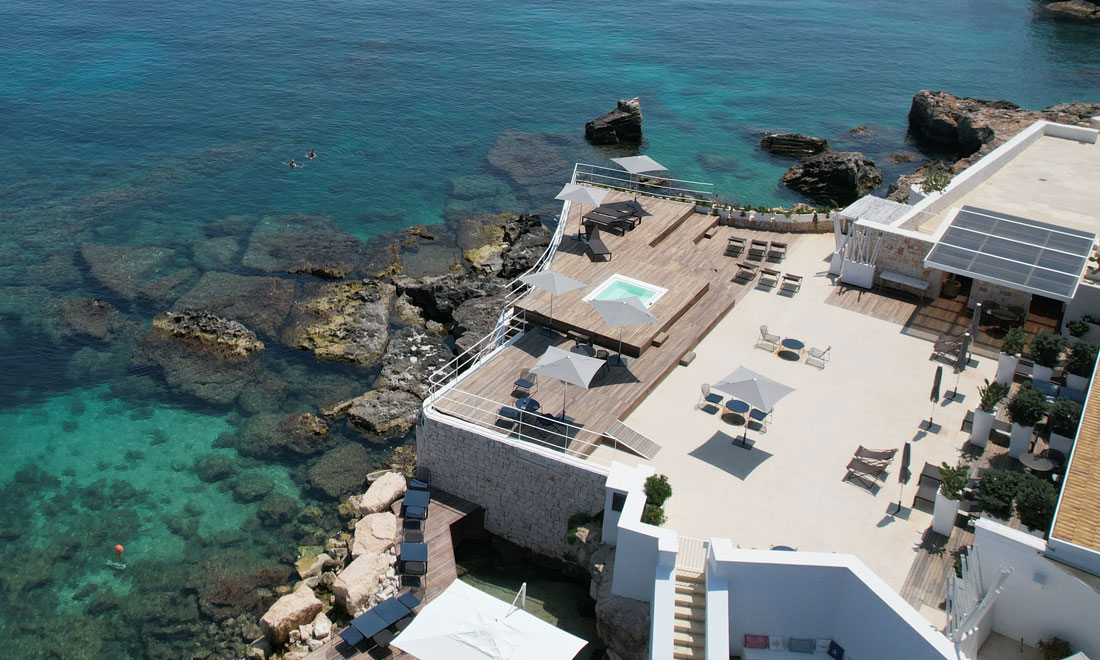 Ristrutturazione del decking sul mare